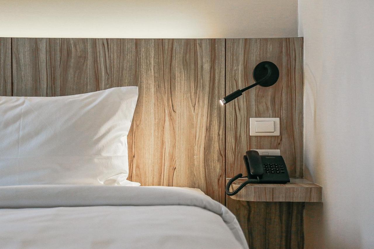 Hotel Homitel Bangkok Esterno foto